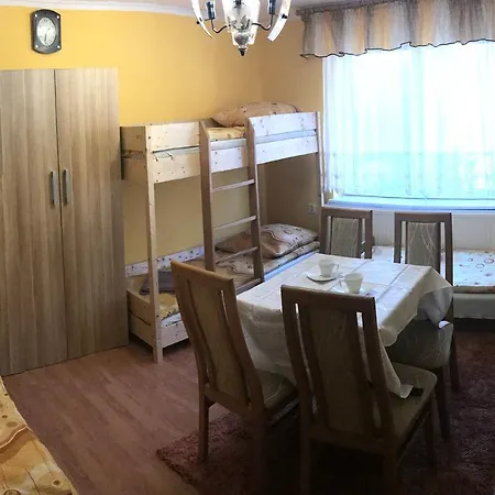 Aleksander Homestay